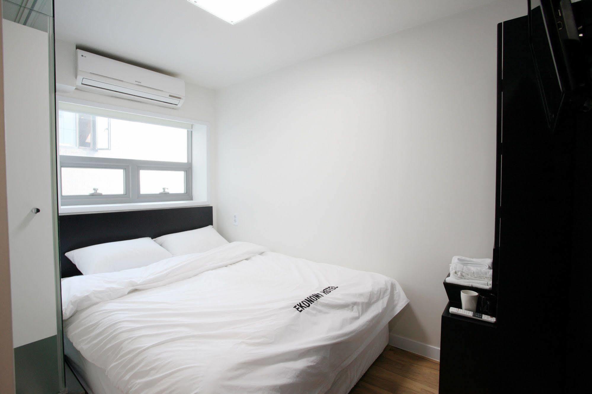 Ekonomy Hotel Myeongdong Central Σεούλ Εξωτερικό φωτογραφία