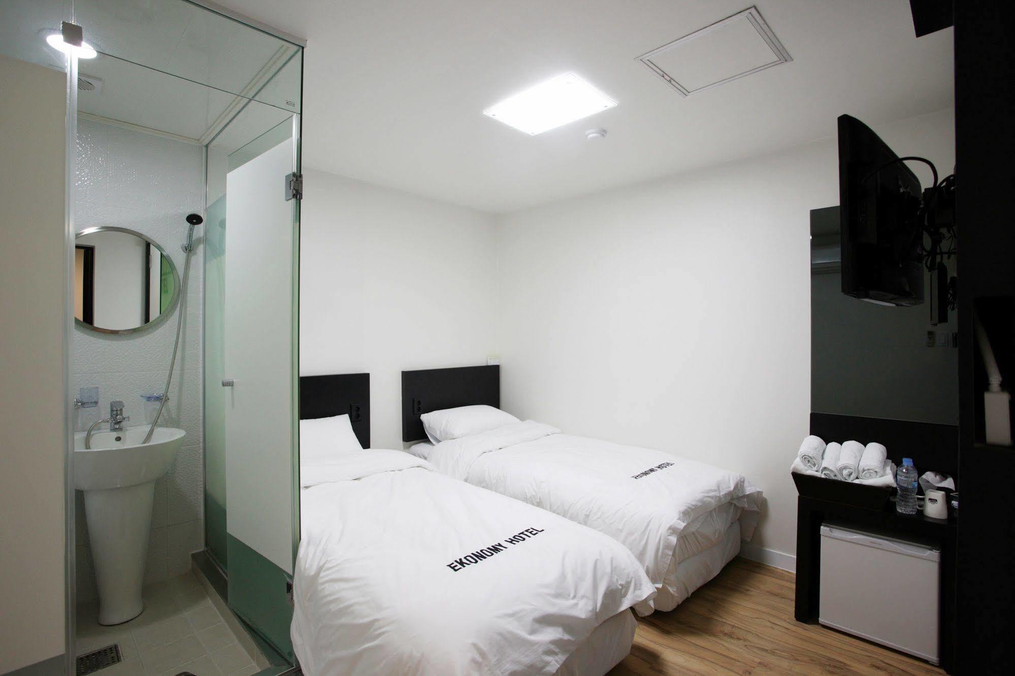 Ekonomy Hotel Myeongdong Central Σεούλ Εξωτερικό φωτογραφία