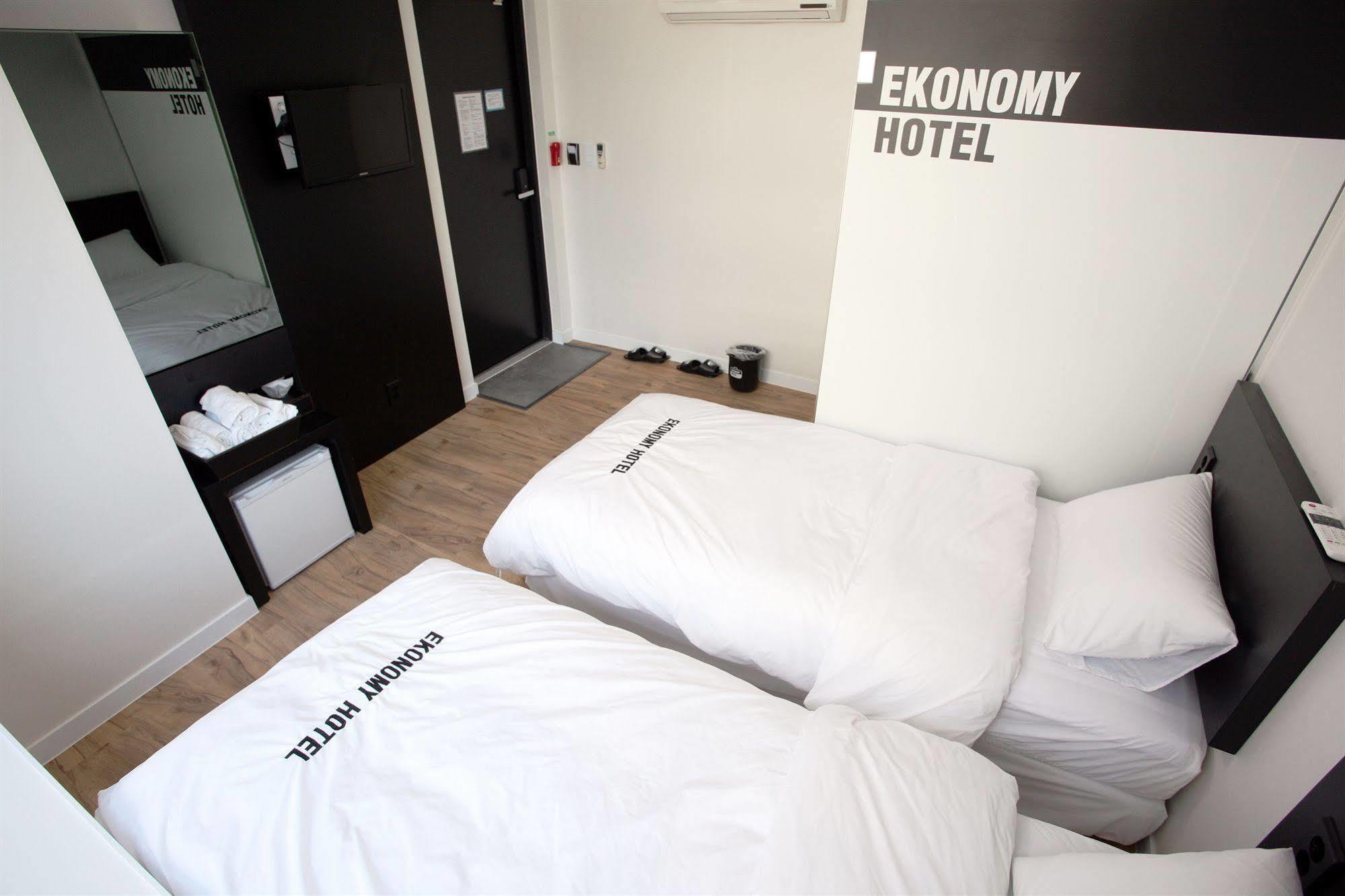 Ekonomy Hotel Myeongdong Central Σεούλ Εξωτερικό φωτογραφία